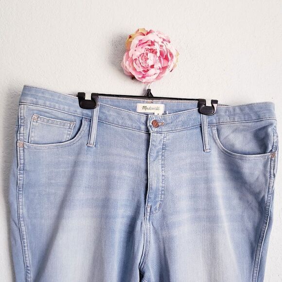 Madewell Plus Light Wash High Rise Roadtripper Jeggings - Picture 5 of 12